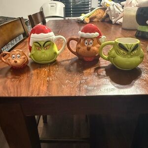 Grinch and Max Christmas Mug Set